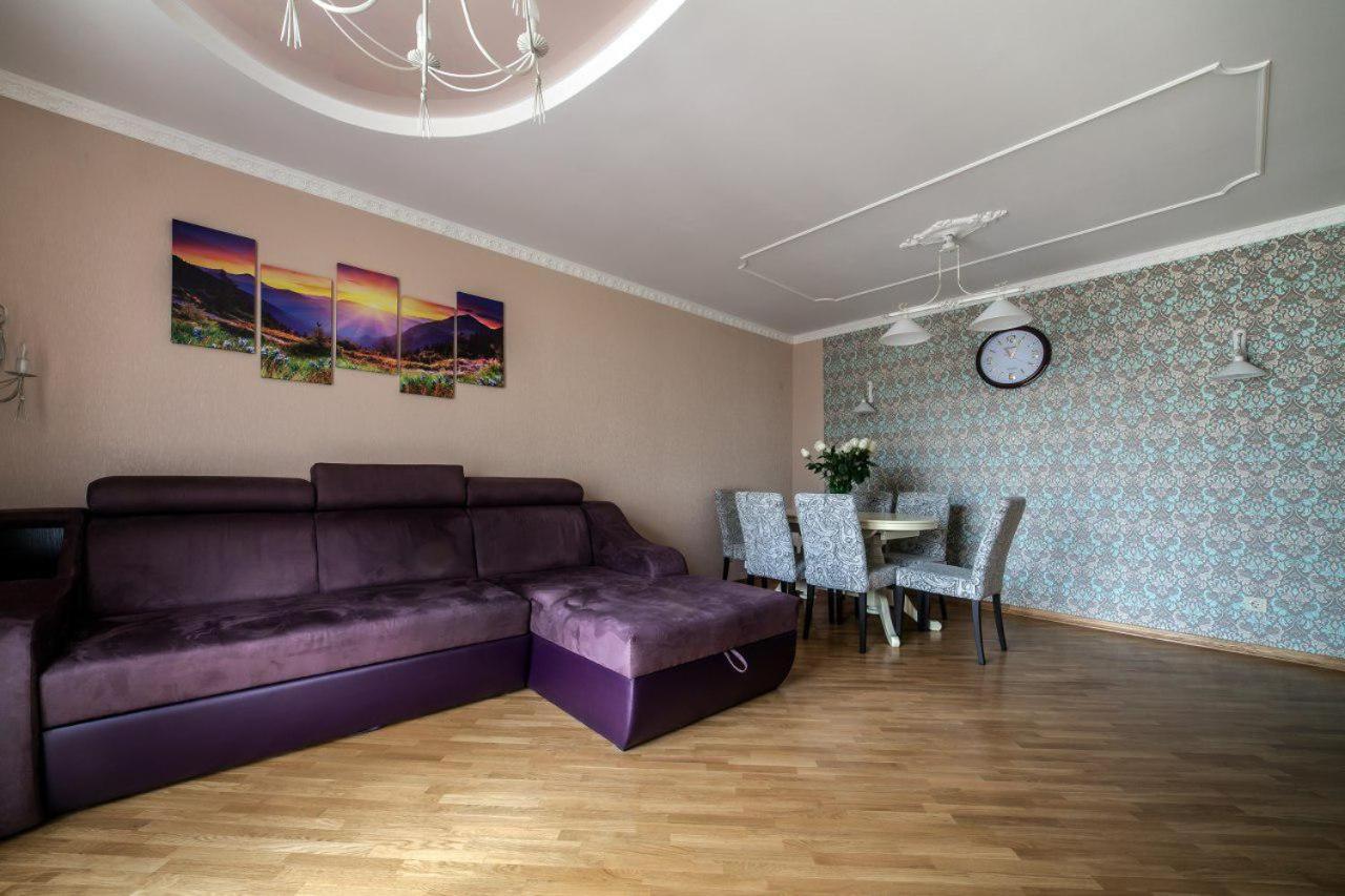 Apartamenty On Kryvonosa Lviv Exterior photo